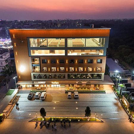 Hotel Tulips Grand Hyderabad Esterno foto