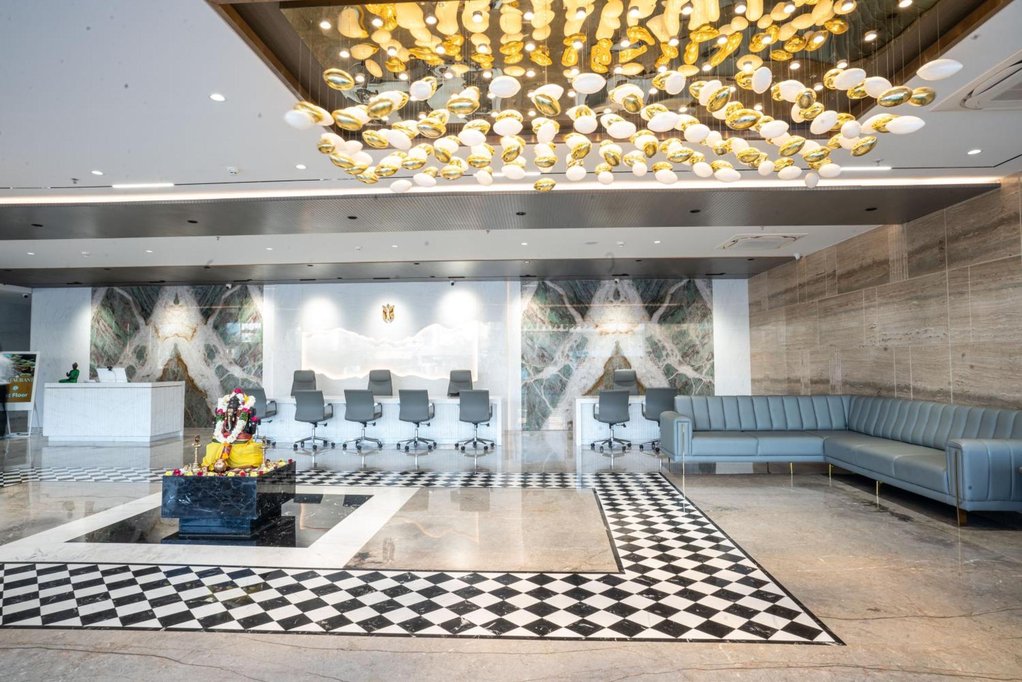 Hotel Tulips Grand Hyderabad Esterno foto